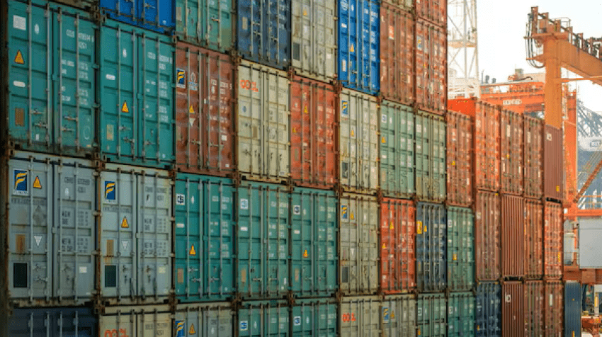 ΙΤΑΛΙΑ: Ανθεκτικότητα και ανάκαμψη για τη βιομηχανία επίπλου το 2025 – Σταθερές οι εξαγωγές στα 12,7 δισ. ευρώ